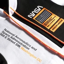 Nouveau ❤️ Sweat Capuche Nasa Half Limited Edition Noir Blanc Détails Orange Fluo de Final Club ❤️ -Final Club Soldes final club 236667 FINAL 535 20201028T135856 04