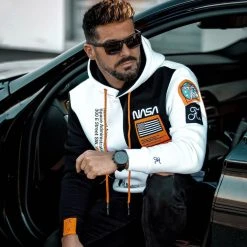 Nouveau ❤️ Sweat Capuche Nasa Half Limited Edition Noir Blanc Détails Orange Fluo de Final Club ❤️ -Final Club Soldes final club 236667 FINAL 535 20201217T151435 07