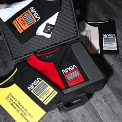 Le moins cher 👏 Tee Shirt Nasa Half Colors Limited Edition Noir Jaune de Final Club 🛒 11 Le moins cher 👏 Tee Shirt Nasa Half Colors Limited Edition Noir Jaune de Final Club 🛒 -Final Club Soldes final club 248780 FINAL 553 20210322T134157 05