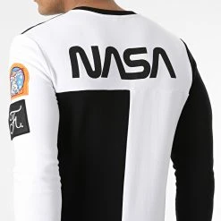 Nouveau ✔️ Sweat Crewneck Nasa Half Limited Edition Noir Blanc Détails Orange Fluo de Final Club ⌛ -Final Club Soldes final club 249671 FINAL 564 20210319T083841 04