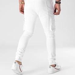 Sortie 💯 Pantalon Cargo 537 Blanc de Final Club ⌛ -Final Club Soldes final club 255121 FINAL 537 20210423T151122 04