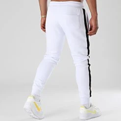 Promo 🌟 Pantalon Jogging Premium A Bande 658 Blanc de Final Club ✔️ -Final Club Soldes final club 263346 FINAL 658 20210615T121127 04
