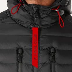 Le moins cher ⌛ Doudoune Capuche Premium Tech Noir Rouge de Final Club ⭐ -Final Club Soldes final club 269499 FAB FINAL 1150510 0010 20211027T120110 03