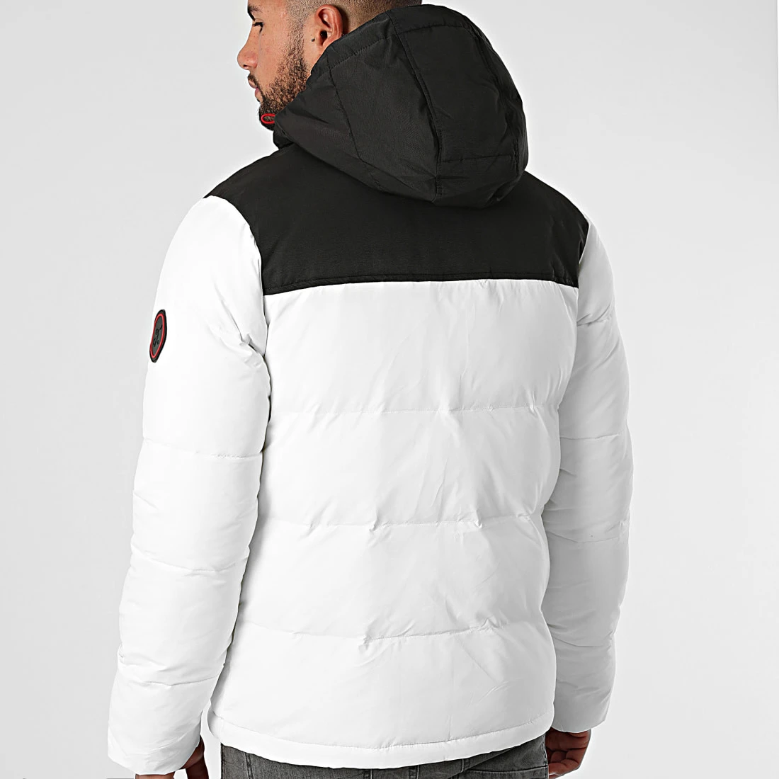Les meilleures critiques de 👏 Doudoune Capuche Premium Puffer Jacket Blanc Noir Rouge de Final Club ⭐ 5 Les meilleures critiques de 👏 Doudoune Capuche Premium Puffer Jacket Blanc Noir Rouge de Final Club ⭐ – Image 4