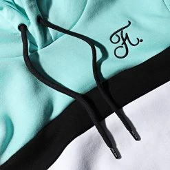 Coupon ⭐ Sweat Capuche Tricolore Avec Broderie 747 Blanc Bleu Pastel de Final Club 🎉 -Final Club Soldes final club 280365 FINAL 747 20211007T152405 04