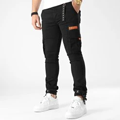 Remise 🧨 Pantalon Cargo Skinny Fit 718 Noir de Final Club 🌟 -Final Club Soldes final club 287221 FAB FINAL 718 20220204T084916 04