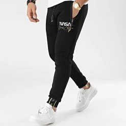 Le moins cher 🔔 Pantalon Jogging Nasa Final Edition Noir Blanc Détails Or de Final Club 👍 -Final Club Soldes final club 290293 FINAL 817 20220121T153411 03