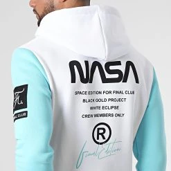 De gros 😉 Sweat Capuche NASA Final Edition 846 Blanc Bleu Pastel de Final Club 🌟 -Final Club Soldes final club 292340 FINAL 846 20220218T142411 04