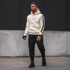 Les meilleures critiques de 💯 Sweat Capuche A Bandes Avec Broderie 854 Creme de Final Club ✔️ -Final Club Soldes final club 293779 FINAL 854 20220412T151030 05