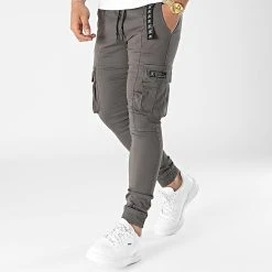Les meilleures critiques de ⭐ Pantalon Cargo 931 Gris Anthracite de Final Club 🔔 -Final Club Soldes final club 301640 FINAL 931 20220421T135616 01