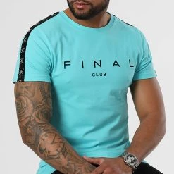 Bon marché 😉 Tee Shirt A Bandes Logo Premium Fit 937 Bleu Pastel de Final Club ✔️