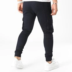 Sortie 👏 Pantalon Cargo 869 Bleu Marine de Final Club 🔥 -Final Club Soldes final club 315302 FINAL 869 20220609T150147 04