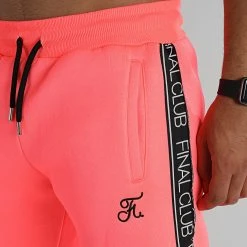 Bon marché ✔️ Pantalon Jogging A Bandes et Broderie 1000 Rose Fluo de Final Club ✨ 9 Bon marché ✔️ Pantalon Jogging A Bandes et Broderie 1000 Rose Fluo de Final Club ✨ -Final Club Soldes final club 317671 FINAL 1000 20220721T153010 02