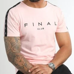 Le moins cher 🤩 Tee Shirt A Bandes Logo Premium Fit 1008 Rose Pastel de Final Club 🤩