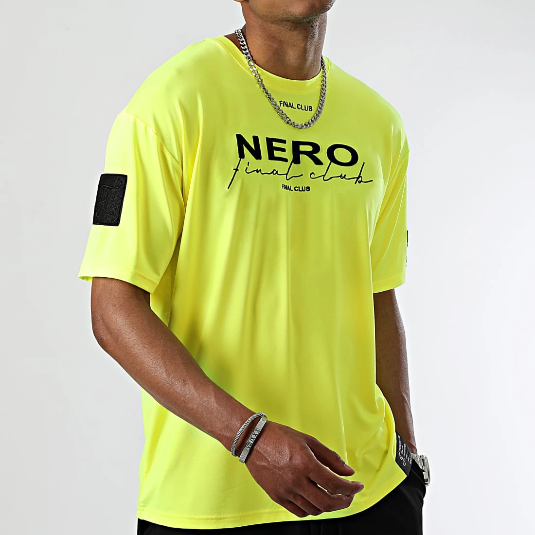Nouveau 🔔 Tee Shirt Oversize Large NERO 1st Drop Limited Fast Yellow de NERO x Final Club ⭐ 5 Nouveau 🔔 Tee Shirt Oversize Large NERO 1st Drop Limited Fast Yellow de NERO x Final Club ⭐ – Image 3